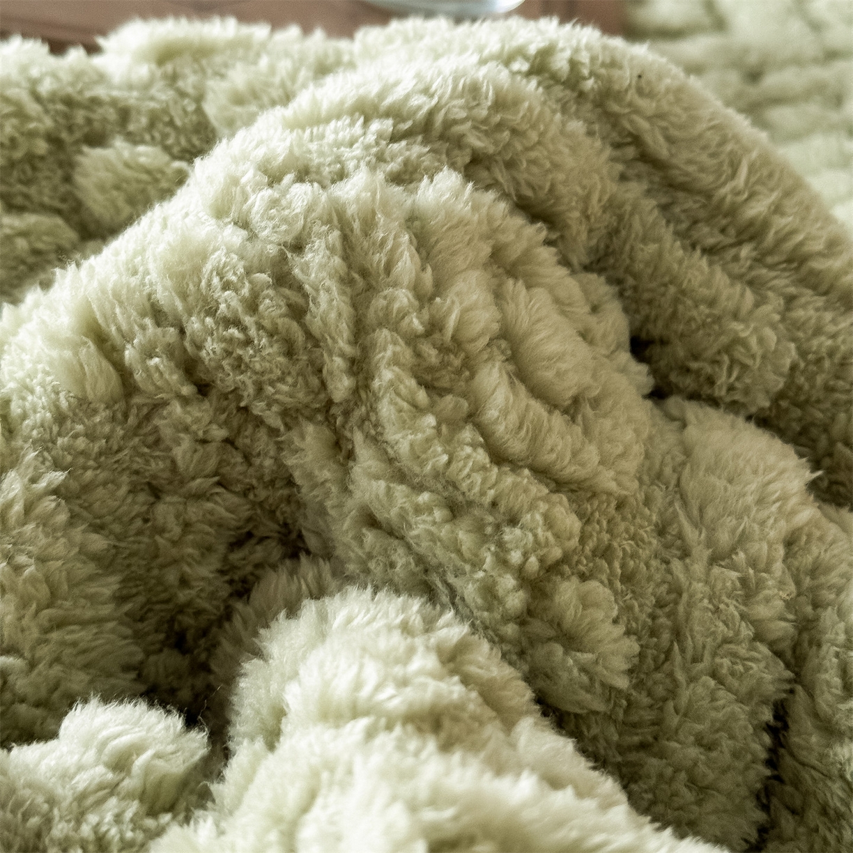 91家纺网 家纺一手货源 找家纺 （总）鑫姿席业 2025新款5D雕花绒床褥垫床垫