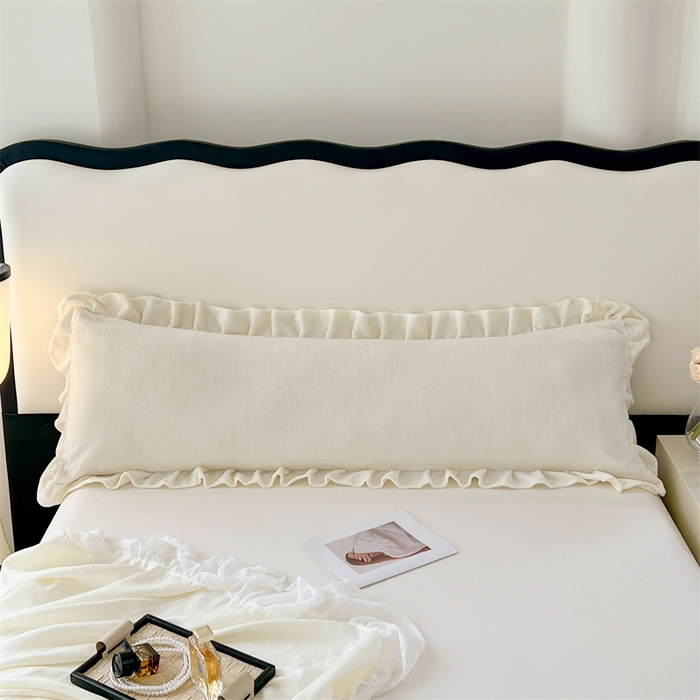 91家纺网 家纺一手货源 找家纺 梦舒羽 2025A类新款牛奶绒花枕套边双人宿舍法兰绒情侣枕头套珊瑚绒枕芯套 奶白