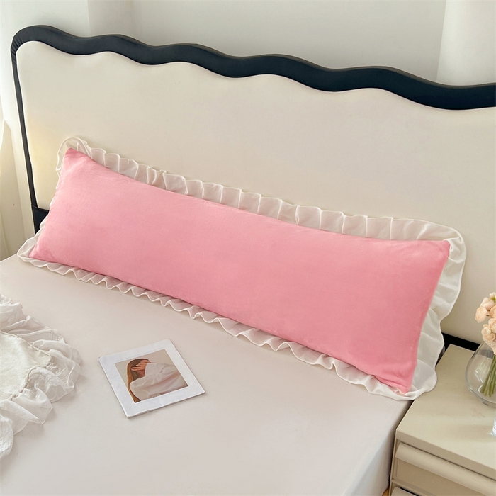 91家纺网 家纺一手货源 找家纺 梦舒羽 2025A类新款牛奶绒花枕套边双人宿舍法兰绒情侣枕头套珊瑚绒枕芯套 西柚粉