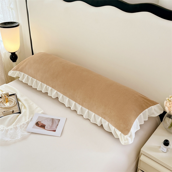 91家纺网 家纺一手货源 找家纺 梦舒羽 2025A类新款牛奶绒花枕套边双人宿舍法兰绒情侣枕头套珊瑚绒枕芯套 暖咖