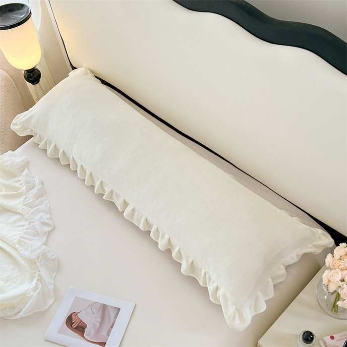 91家纺网 家纺一手货源 找家纺 梦舒羽 2025A类新款牛奶绒花枕套边双人宿舍法兰绒情侣枕头套珊瑚绒枕芯套 奶白