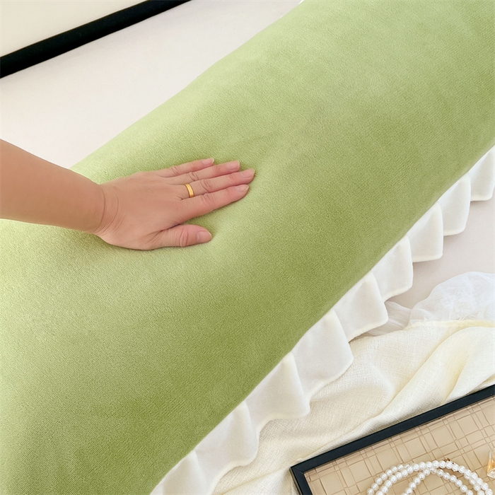 91家纺网 家纺一手货源 找家纺 梦舒羽 2025A类新款牛奶绒花枕套边双人宿舍法兰绒情侣枕头套珊瑚绒枕芯套 青草绿