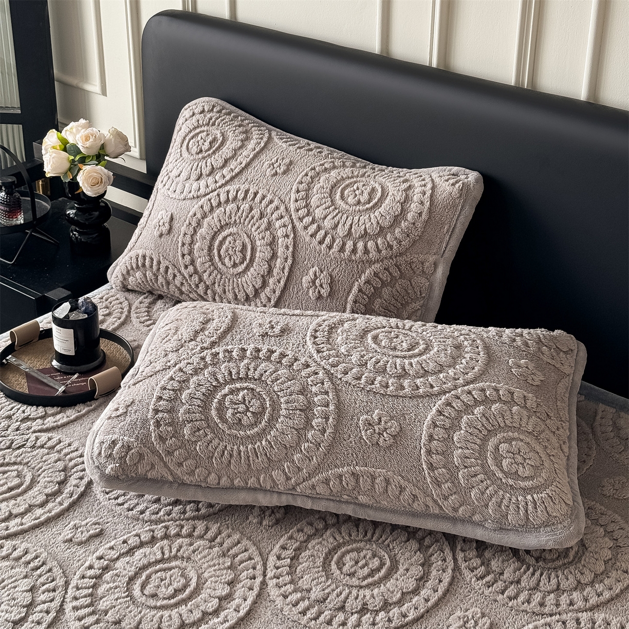 91家纺网 家纺一手货源 找家纺 鑫姿席业 2025新款5D雕花绒床褥垫床垫 饼干花-灰