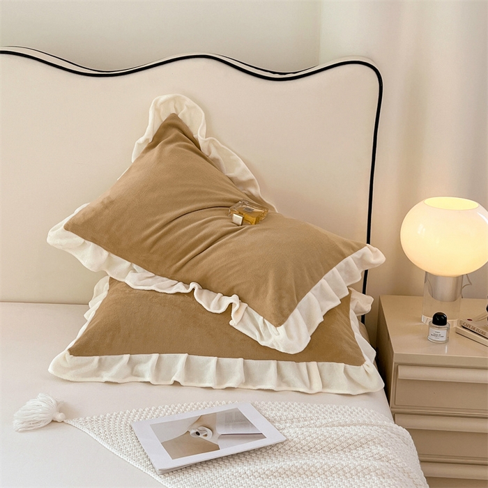 91家纺网 家纺一手货源 找家纺 梦舒羽 2025A类新款牛奶绒花枕套边单人宿舍法兰绒枕头套珊瑚绒枕芯套 暖咖