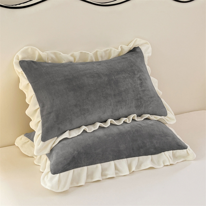 91家纺网 家纺一手货源 找家纺 梦舒羽 2025A类新款牛奶绒花枕套边单人宿舍法兰绒枕头套珊瑚绒枕芯套 经典灰