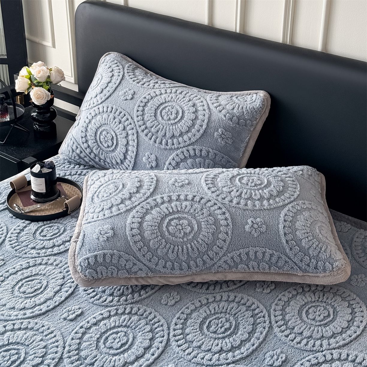 91家纺网 家纺一手货源 找家纺 鑫姿席业 2025新款5D雕花绒床褥垫床垫 饼干花-兰