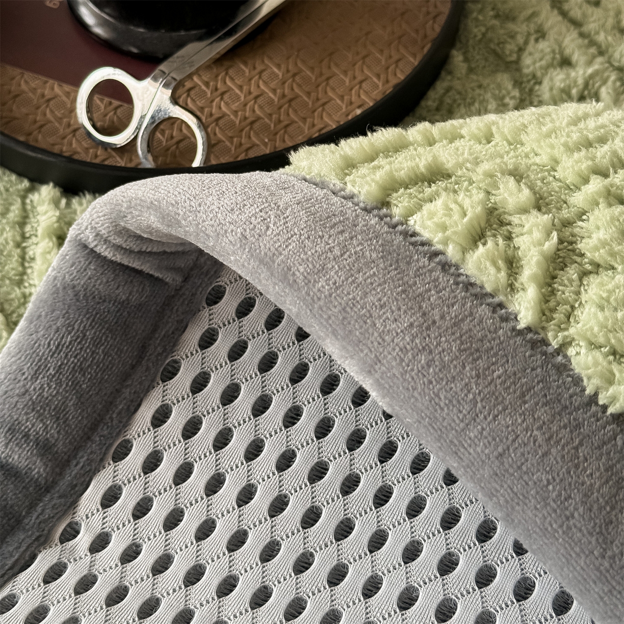 91家纺网 家纺一手货源 找家纺 鑫姿席业 2025新款5D雕花绒床褥垫床垫 饼干花-绿