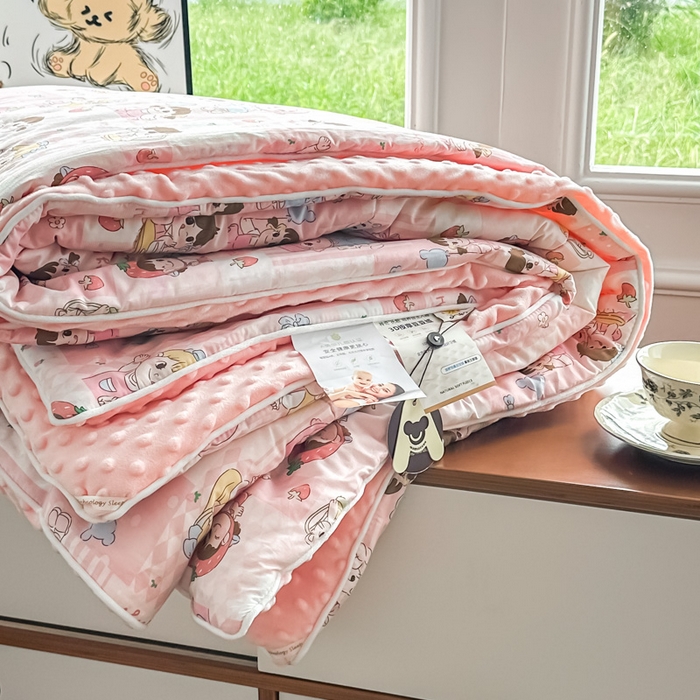 青螺家纺 2025新款高密全棉嵌绳宝宝绒春秋豆豆被 支持定制花色和冬被 有量来门市优惠 棒棒糖女孩