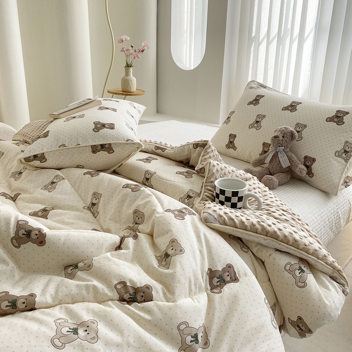 91家纺网 家纺一手货源 找家纺 青螺家纺 2025新款高密全棉嵌绳宝宝绒春秋豆豆被 支持定制花色和冬被 有量来门市优惠 超熊仔