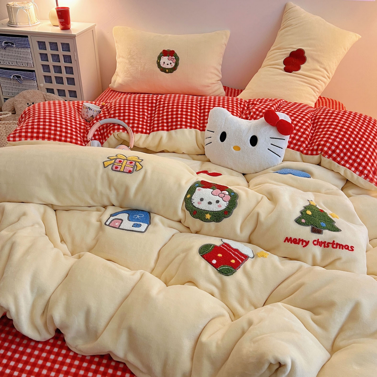 91家纺网 家纺一手货源 找家纺 （总）盼季家纺 2025新款卡通毛巾绣牛奶绒保暖四件套