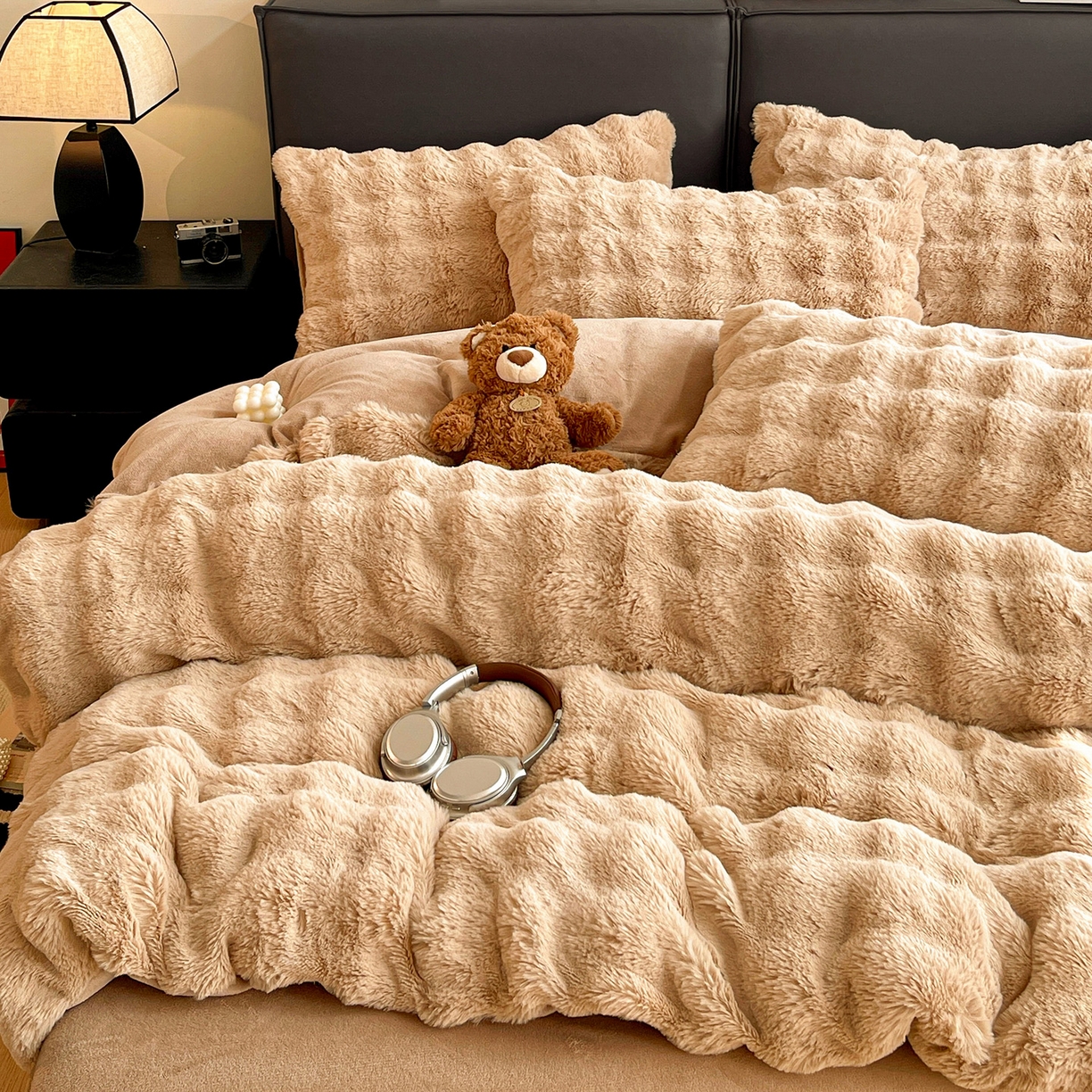 91家纺网 家纺一手货源 找家纺 （总）凯洛奇 2025新款兔毛绒四件套牛奶绒四件套大泡泡兔毛四件套