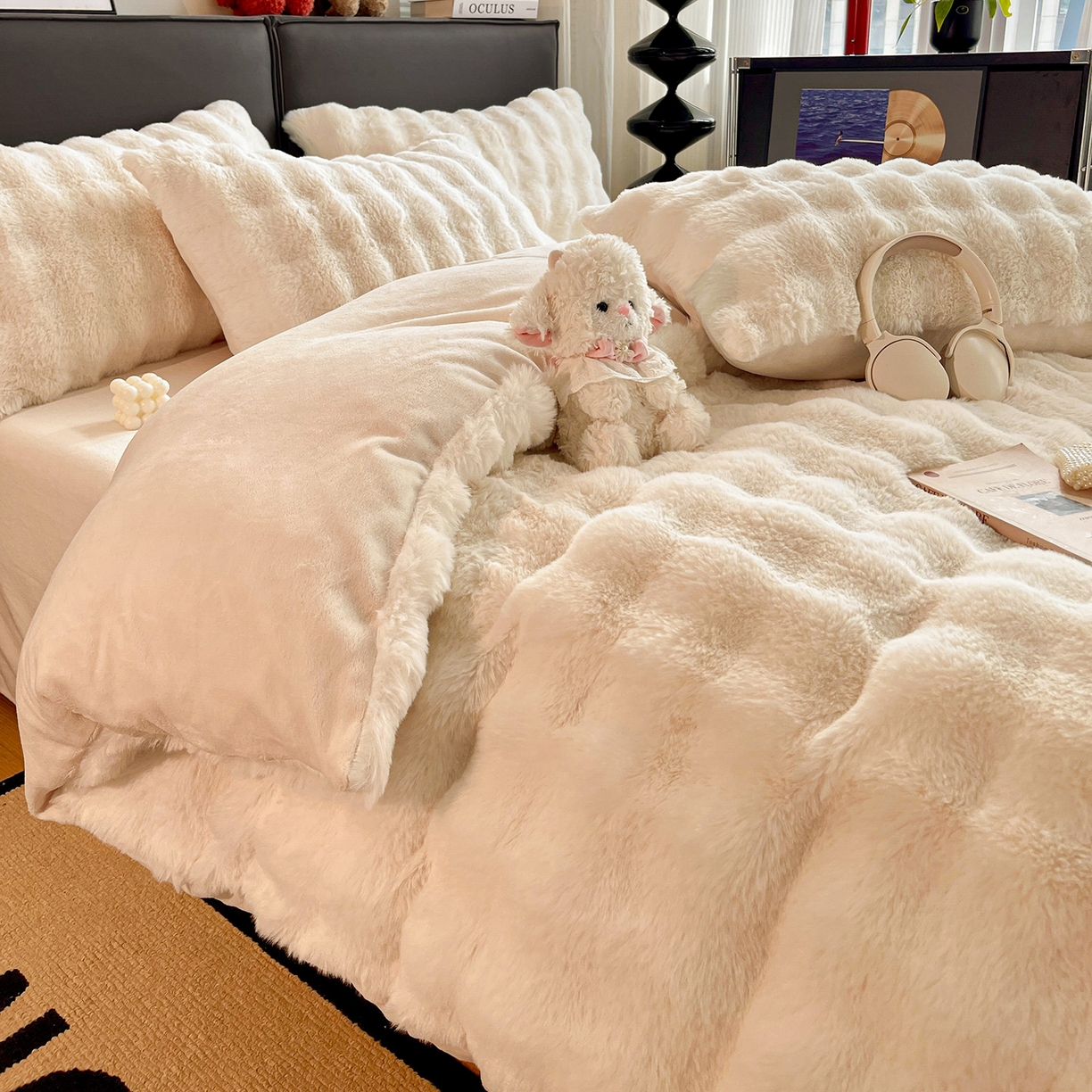 91家纺网 家纺一手货源 找家纺 凯洛奇 2025新款兔毛绒四件套牛奶绒四件套大泡泡兔毛四件套 奶油白