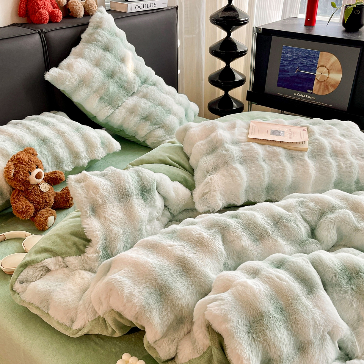 91家纺网 家纺一手货源 找家纺 凯洛奇 2025新款兔毛绒四件套牛奶绒四件套大泡泡兔毛四件套 迷雾幻境-绿
