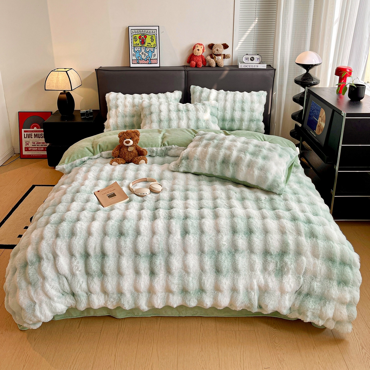 91家纺网 家纺一手货源 找家纺 凯洛奇 2025新款兔毛绒四件套牛奶绒四件套大泡泡兔毛四件套 迷雾幻境-绿