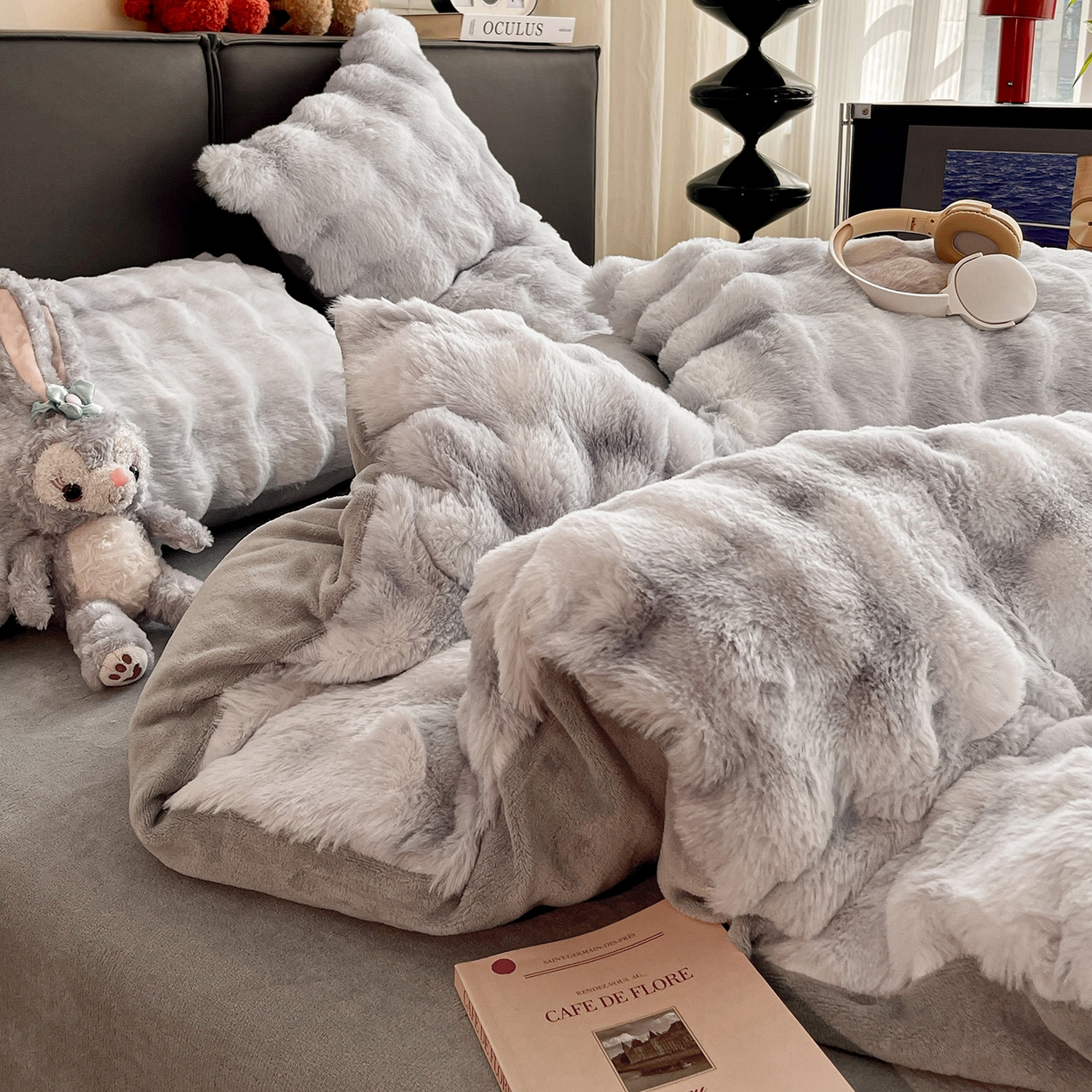 91家纺网 家纺一手货源 找家纺 凯洛奇 2025新款兔毛绒四件套牛奶绒四件套大泡泡兔毛四件套 迷雾幻境-灰