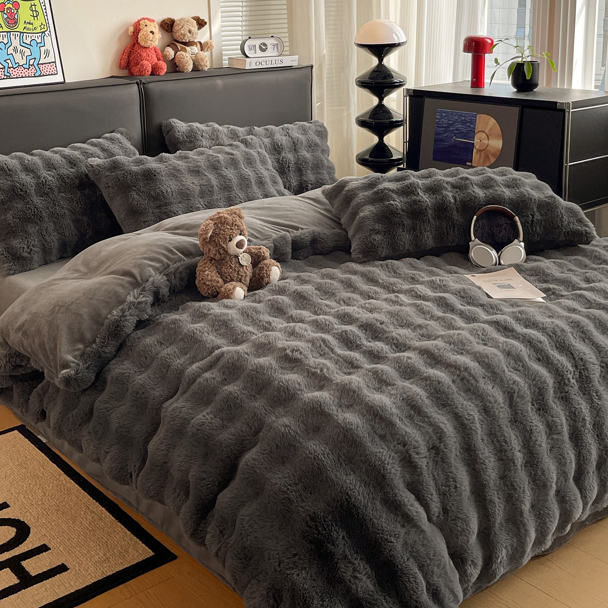 91家纺网 家纺一手货源 找家纺 凯洛奇 2025新款兔毛绒四件套牛奶绒四件套大泡泡兔毛四件套 暗夜灰