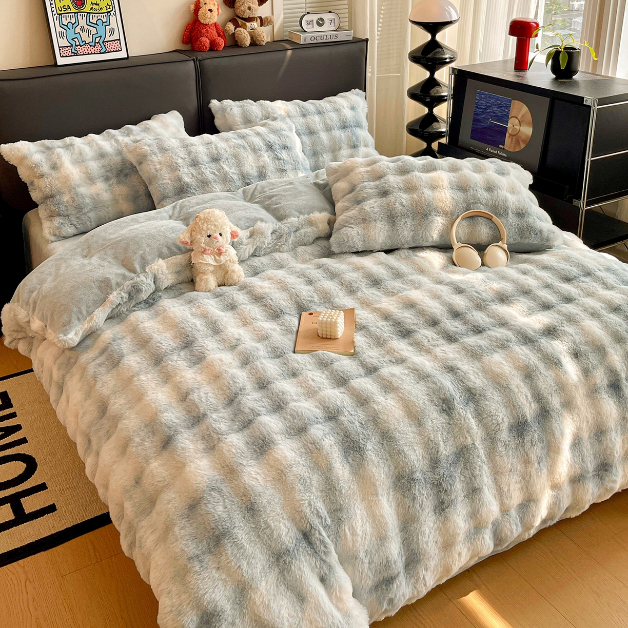 91家纺网 家纺一手货源 找家纺 凯洛奇 2025新款兔毛绒四件套牛奶绒四件套大泡泡兔毛四件套 迷雾幻境-蓝