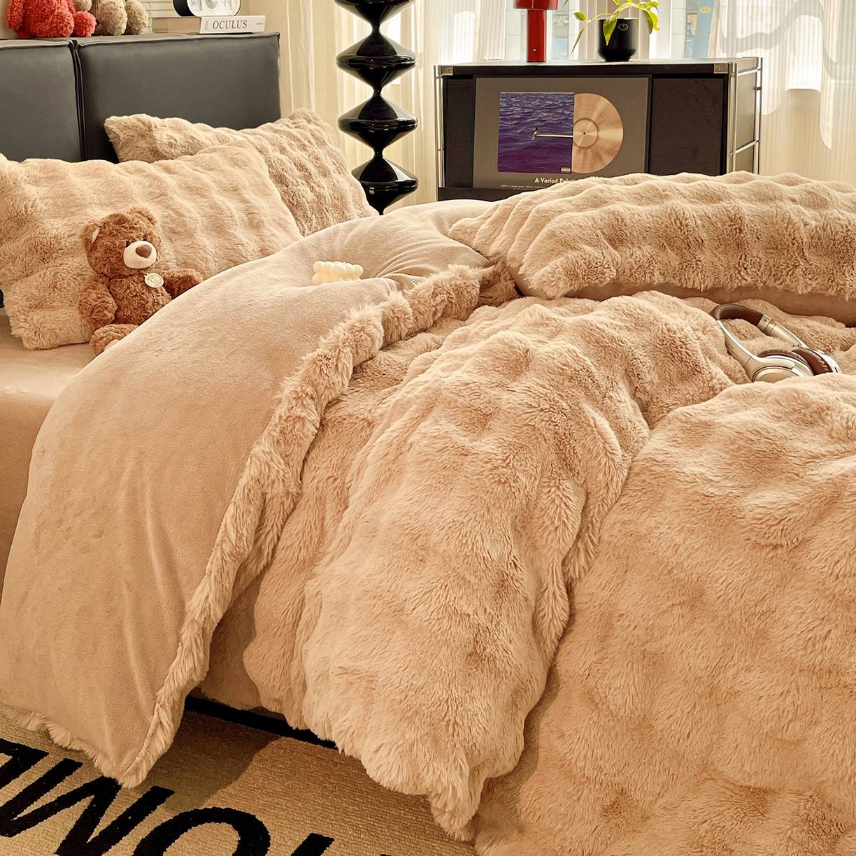 91家纺网 家纺一手货源 找家纺 凯洛奇 2025新款兔毛绒四件套牛奶绒四件套大泡泡兔毛四件套 浅卡其