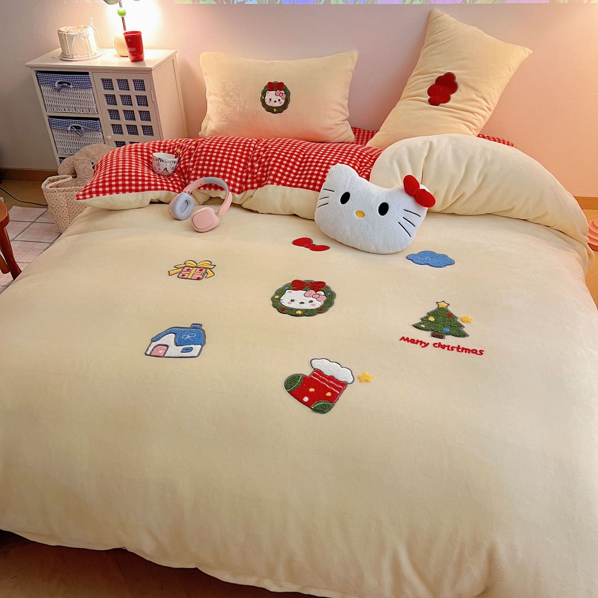 91家纺网 家纺一手货源 找家纺 （总）盼季家纺 2025新款卡通毛巾绣牛奶绒保暖四件套