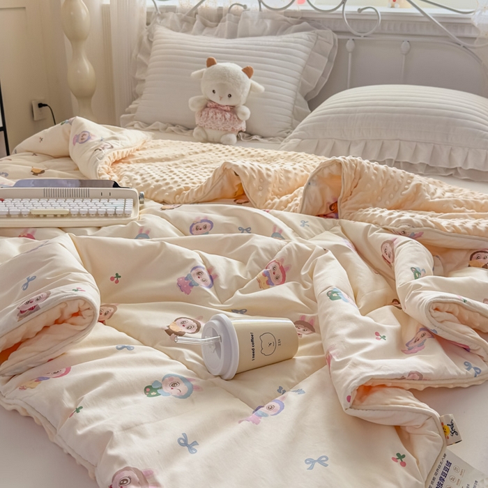 91家纺网 家纺一手货源 找家纺 青螺家纺 2025新款高密全棉嵌绳宝宝绒春秋豆豆被 支持定制花色和冬被 有量来门市优惠 可爱布布 米