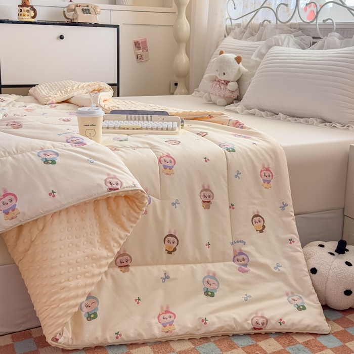 91家纺网 家纺一手货源 找家纺 青螺家纺 2025新款高密全棉嵌绳宝宝绒春秋豆豆被 支持定制花色和冬被 有量来门市优惠 可爱布布 米