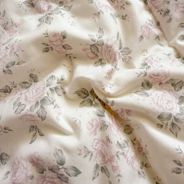 91家纺网 家纺一手货源 找家纺 青螺家纺 2025新款高密全棉嵌绳宝宝绒春秋豆豆被 支持定制花色和冬被 有量来门市优惠 茉莉花开