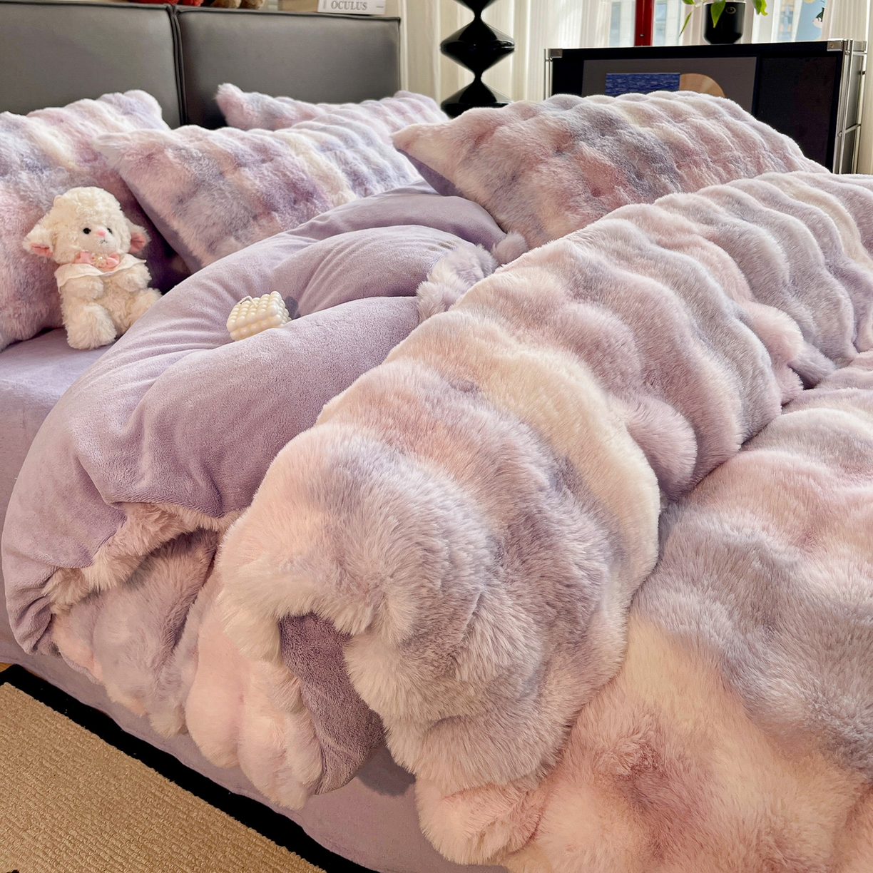 91家纺网 家纺一手货源 找家纺 凯洛奇 2025新款兔毛绒四件套牛奶绒四件套大泡泡兔毛四件套 迷雾幻境-紫