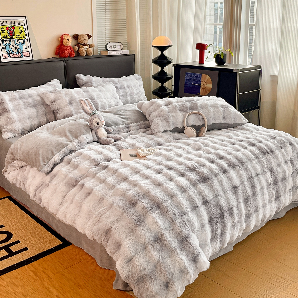 91家纺网 家纺一手货源 找家纺 凯洛奇 2025新款兔毛绒四件套牛奶绒四件套大泡泡兔毛四件套 迷雾幻境-灰
