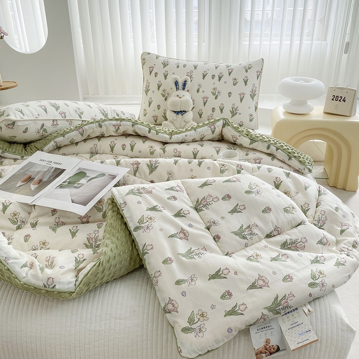 91家纺网 家纺一手货源 找家纺 青螺家纺 2025新款高密全棉嵌绳宝宝绒春秋豆豆被 支持定制花色和冬被 有量来门市优惠 郁金香