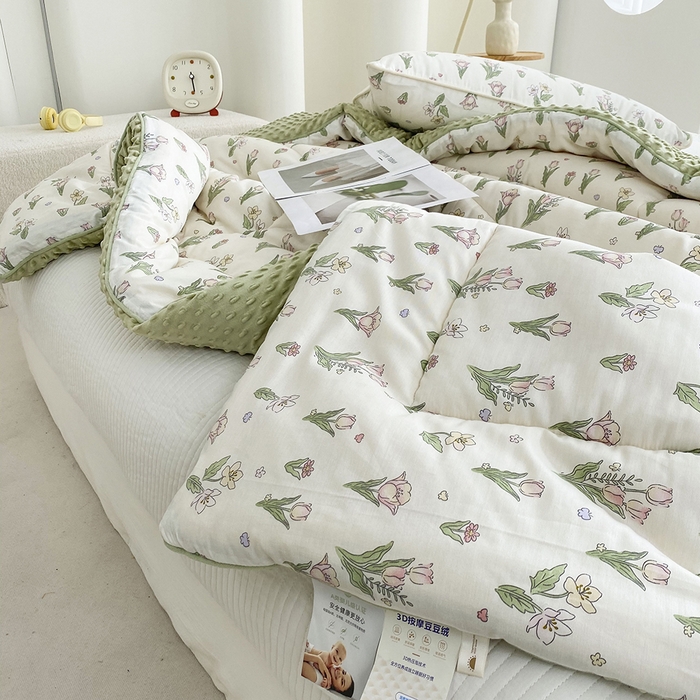 91家纺网 家纺一手货源 找家纺 青螺家纺 2025新款高密全棉嵌绳宝宝绒春秋豆豆被 支持定制花色和冬被 有量来门市优惠 郁金香