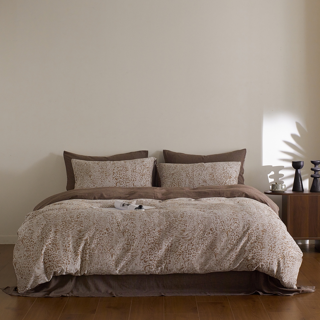 91家纺网 家纺一手货源 找家纺 XIWEN-希文家纺 2025新款秋冬60支全棉水洗色织大提花四件套 狂想曲