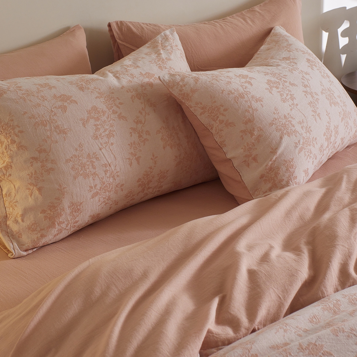 91家纺网 家纺一手货源 找家纺 XIWEN-希文家纺 2025新款秋冬60支全棉水洗色织大提花四件套 暮色粉