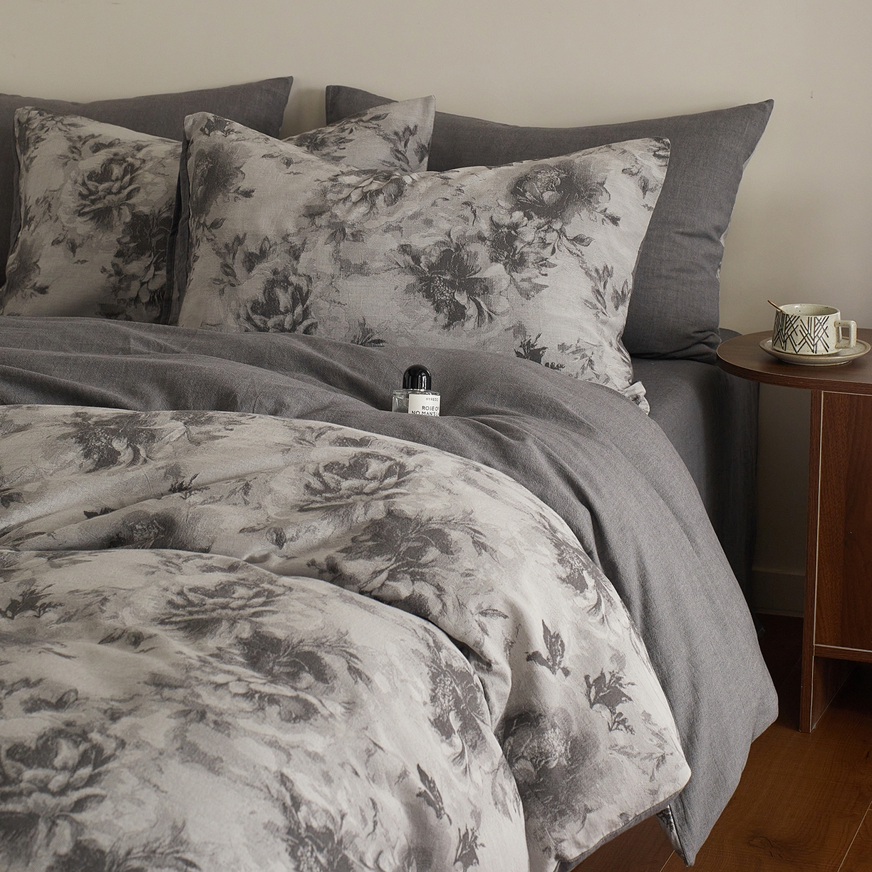 91家纺网 家纺一手货源 找家纺 XIWEN-希文家纺 2025新款秋冬60支全棉水洗色织大提花四件套 曼陀罗-灰