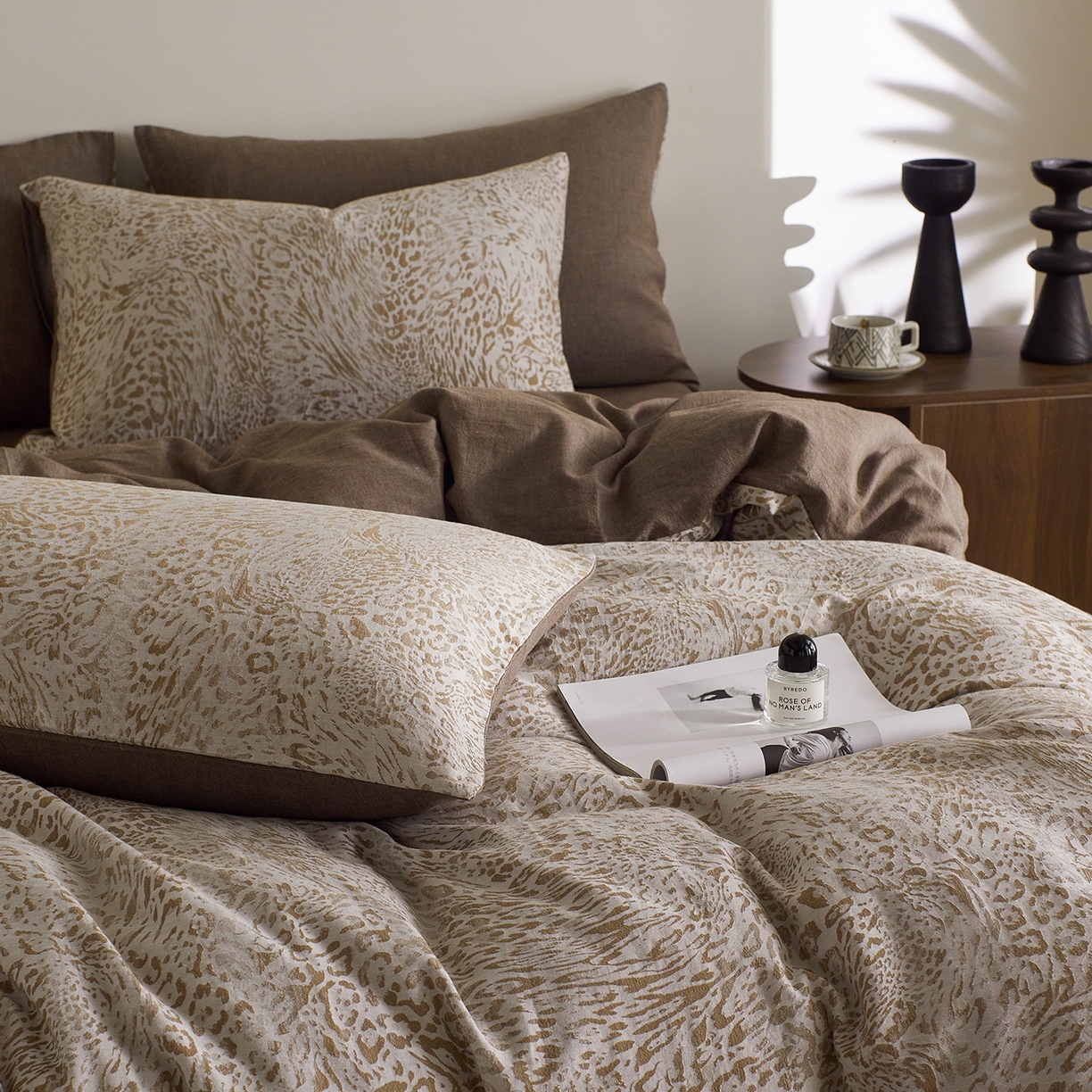 91家纺网 家纺一手货源 找家纺 XIWEN-希文家纺 2025新款秋冬60支全棉水洗色织大提花四件套 狂想曲