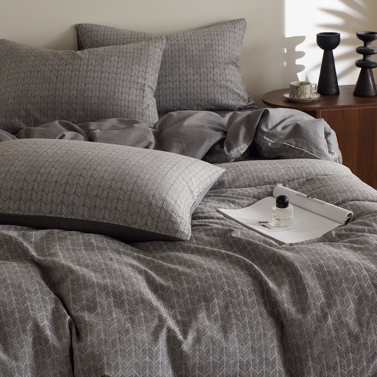 91家纺网 家纺一手货源 找家纺 XIWEN-希文家纺 2025新款秋冬60支全棉水洗色织大提花四件套 简森