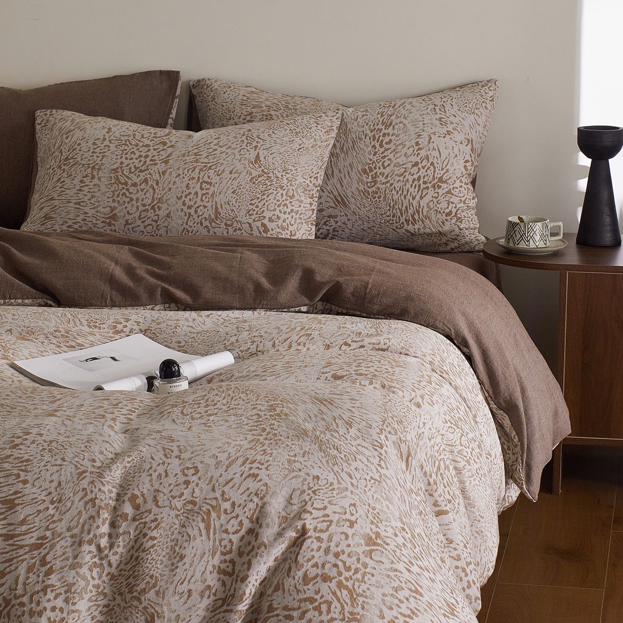 91家纺网 家纺一手货源 找家纺 XIWEN-希文家纺 2025新款秋冬60支全棉水洗色织大提花四件套 狂想曲