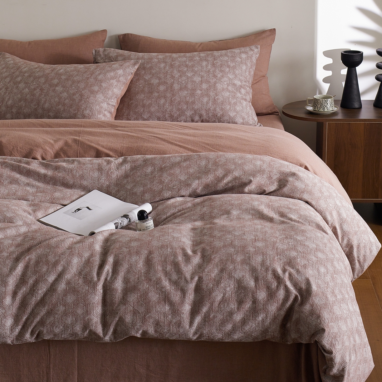 91家纺网 家纺一手货源 找家纺 XIWEN-希文家纺 2025新款秋冬60支全棉水洗色织大提花四件套 摩格斯