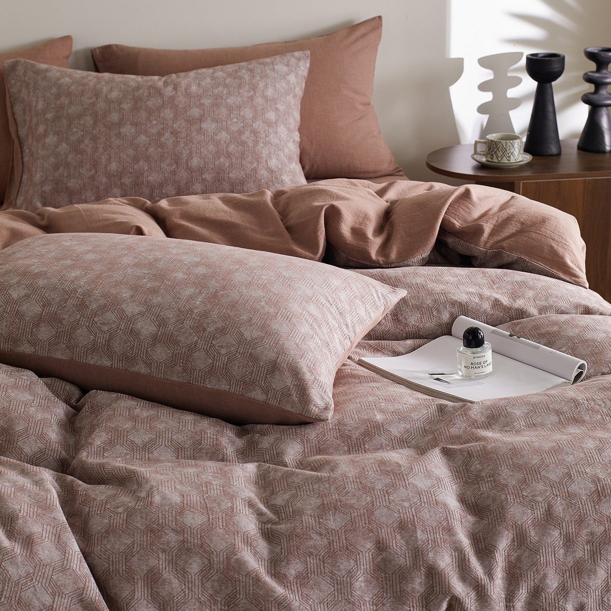 91家纺网 家纺一手货源 找家纺 XIWEN-希文家纺 2025新款秋冬60支全棉水洗色织大提花四件套 摩格斯