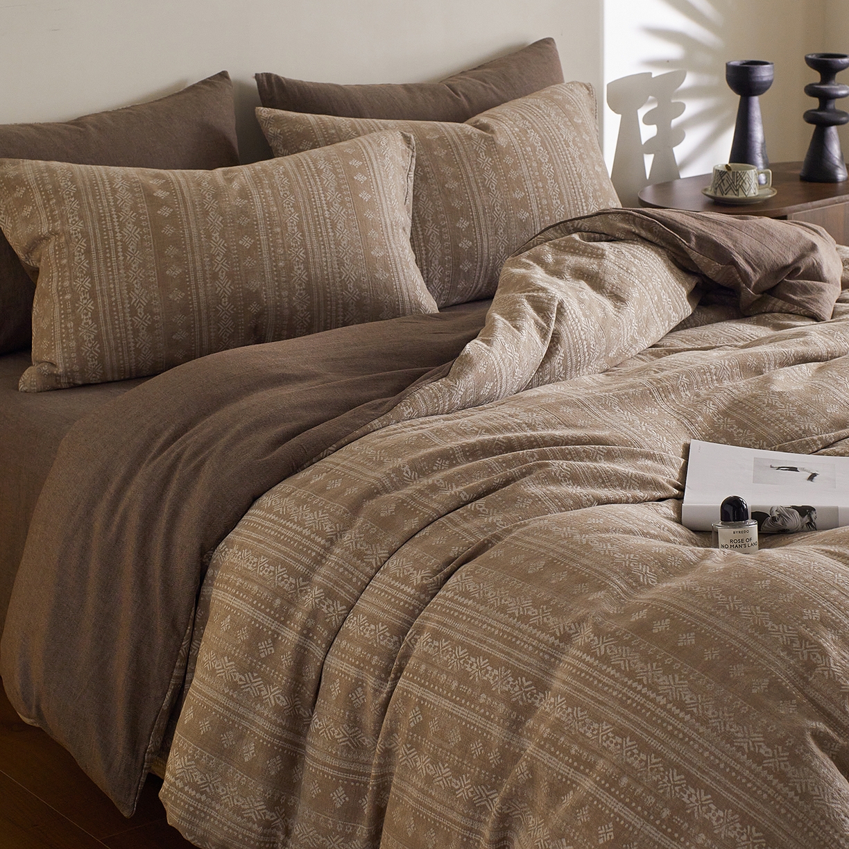 91家纺网 家纺一手货源 找家纺 XIWEN-希文家纺 2025新款秋冬60支全棉水洗色织大提花四件套 波西