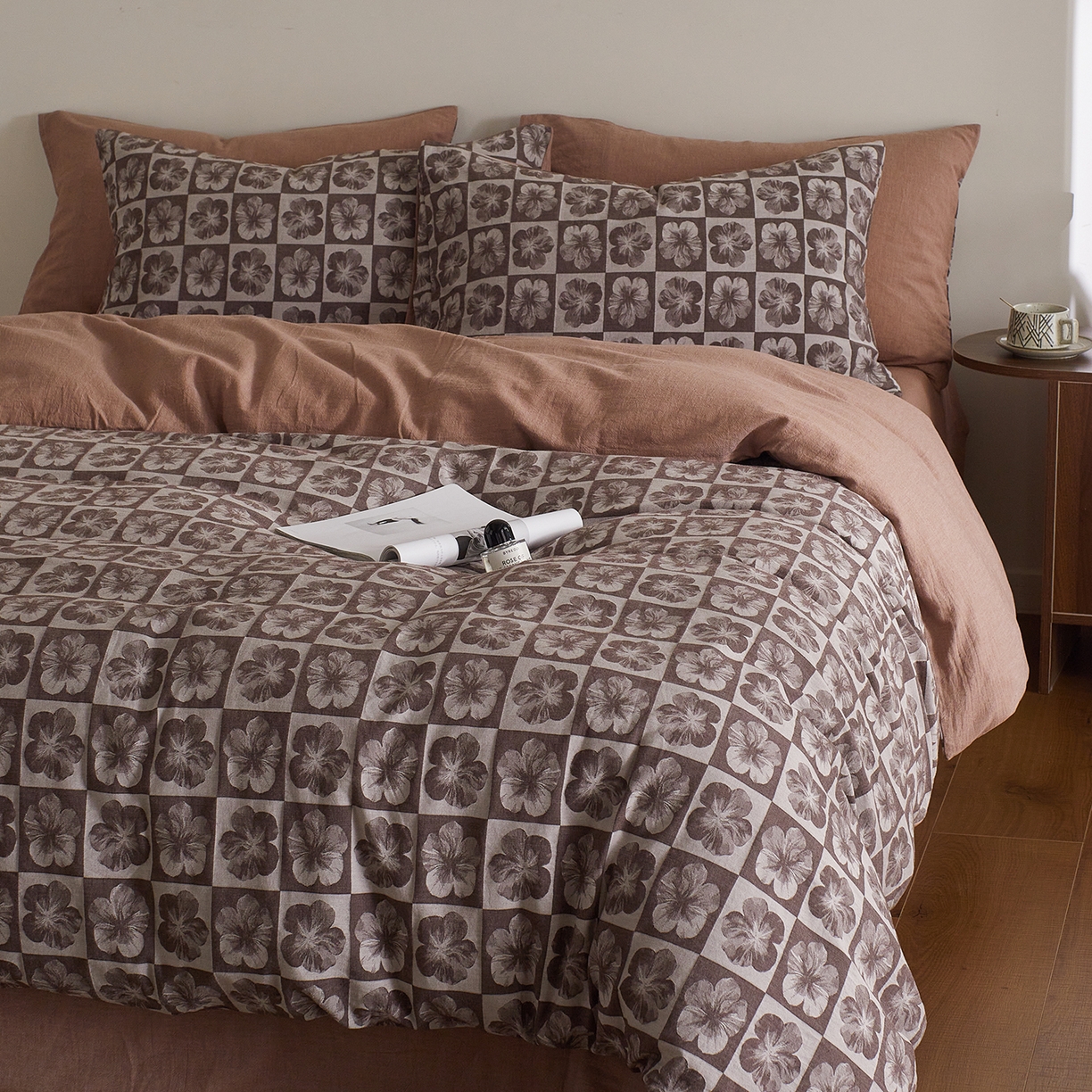 91家纺网 家纺一手货源 找家纺 XIWEN-希文家纺 2025新款秋冬60支全棉水洗色织大提花四件套 欢乐颂