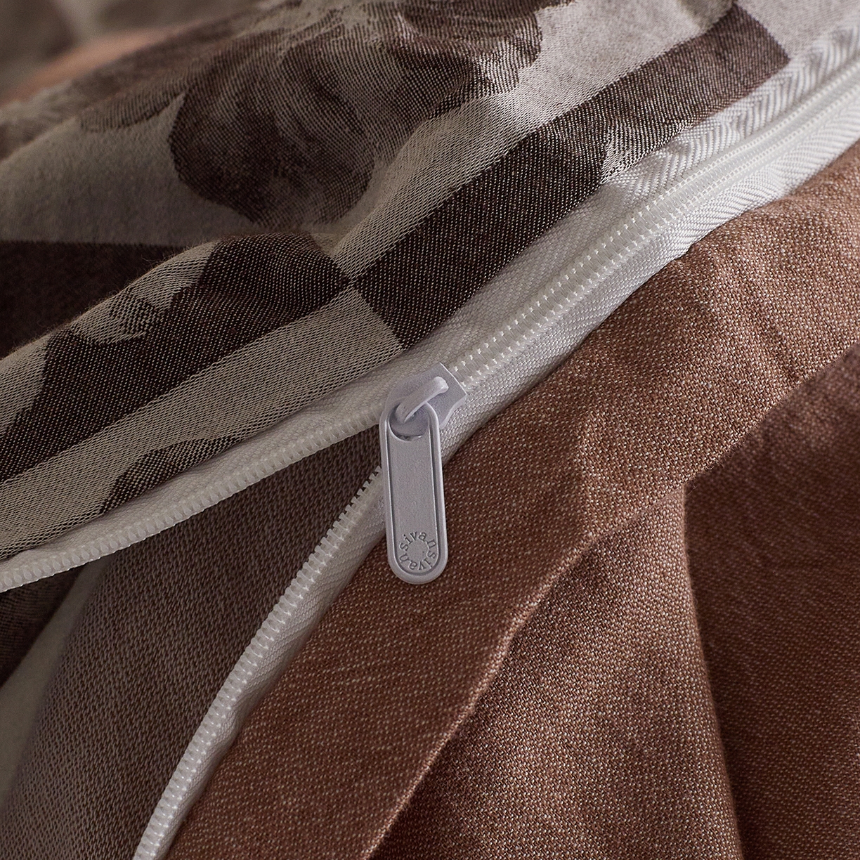 91家纺网 家纺一手货源 找家纺 XIWEN-希文家纺 2025新款秋冬60支全棉水洗色织大提花四件套 欢乐颂