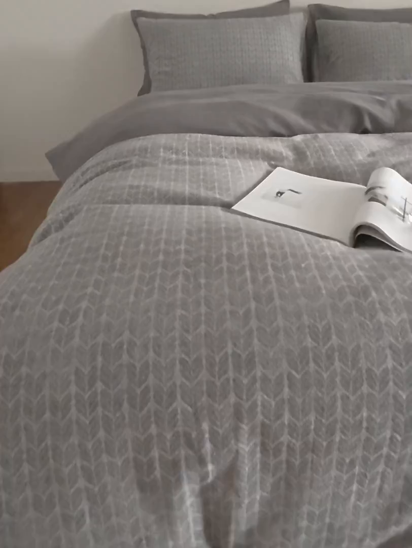 91家纺网 家纺一手货源 找家纺 XIWEN-希文家纺 2025新款秋冬60支全棉水洗色织大提花四件套 简森