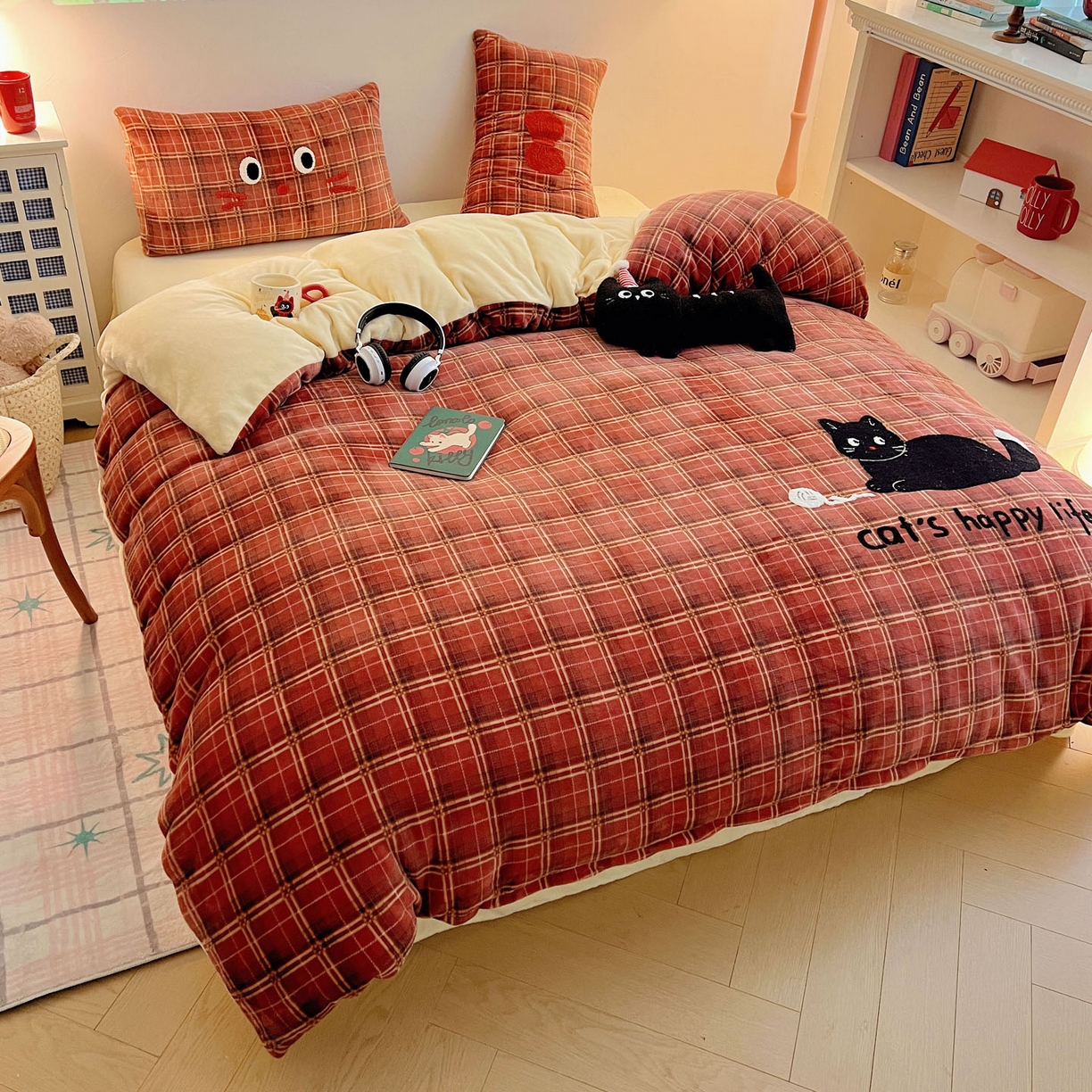 91家纺网 家纺一手货源 找家纺 盼季家纺 2025新款卡通毛巾绣牛奶绒保暖四件套 牛奶绒毛巾绣-丝带黑瞄