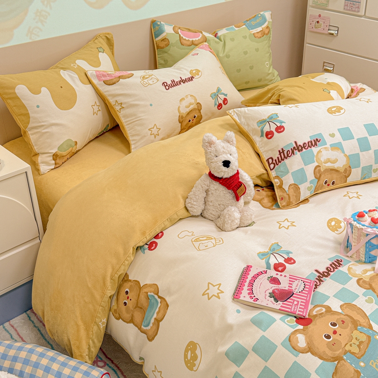 91家纺网 家纺一手货源 找家纺 呗旺鹿 2025新款卡通棉+牛奶绒四件套系列 奶油小熊