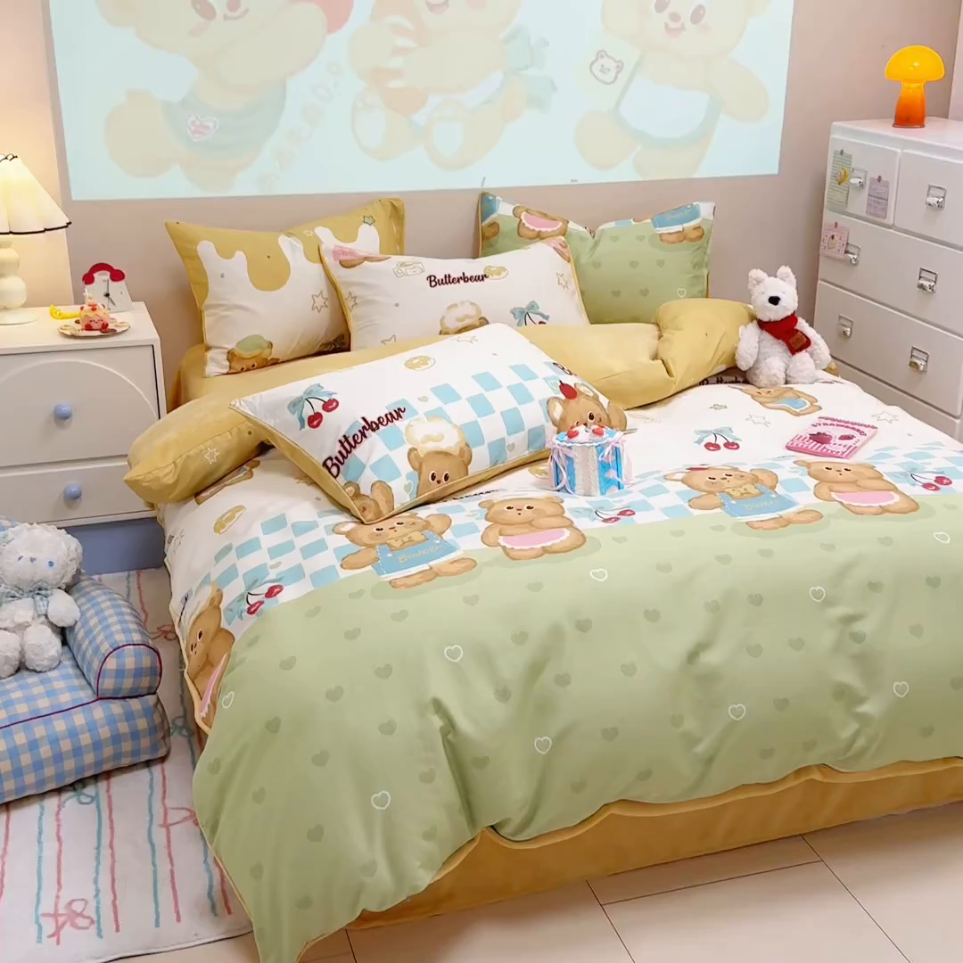91家纺网 家纺一手货源 找家纺 呗旺鹿 2025新款卡通棉+牛奶绒四件套系列 奶油小熊