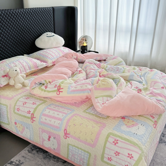 91家纺网 家纺一手货源 找家纺 添越家纺 2025新款简约款牛奶绒床盖四件套 花儿兔