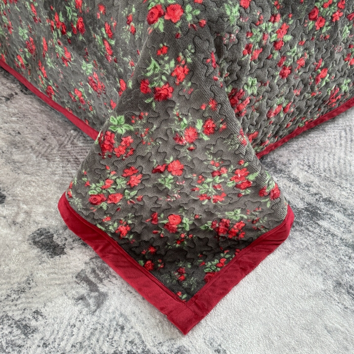 91家纺网 家纺一手货源 找家纺 添越家纺 2025新款简约款牛奶绒床盖四件套 花妖