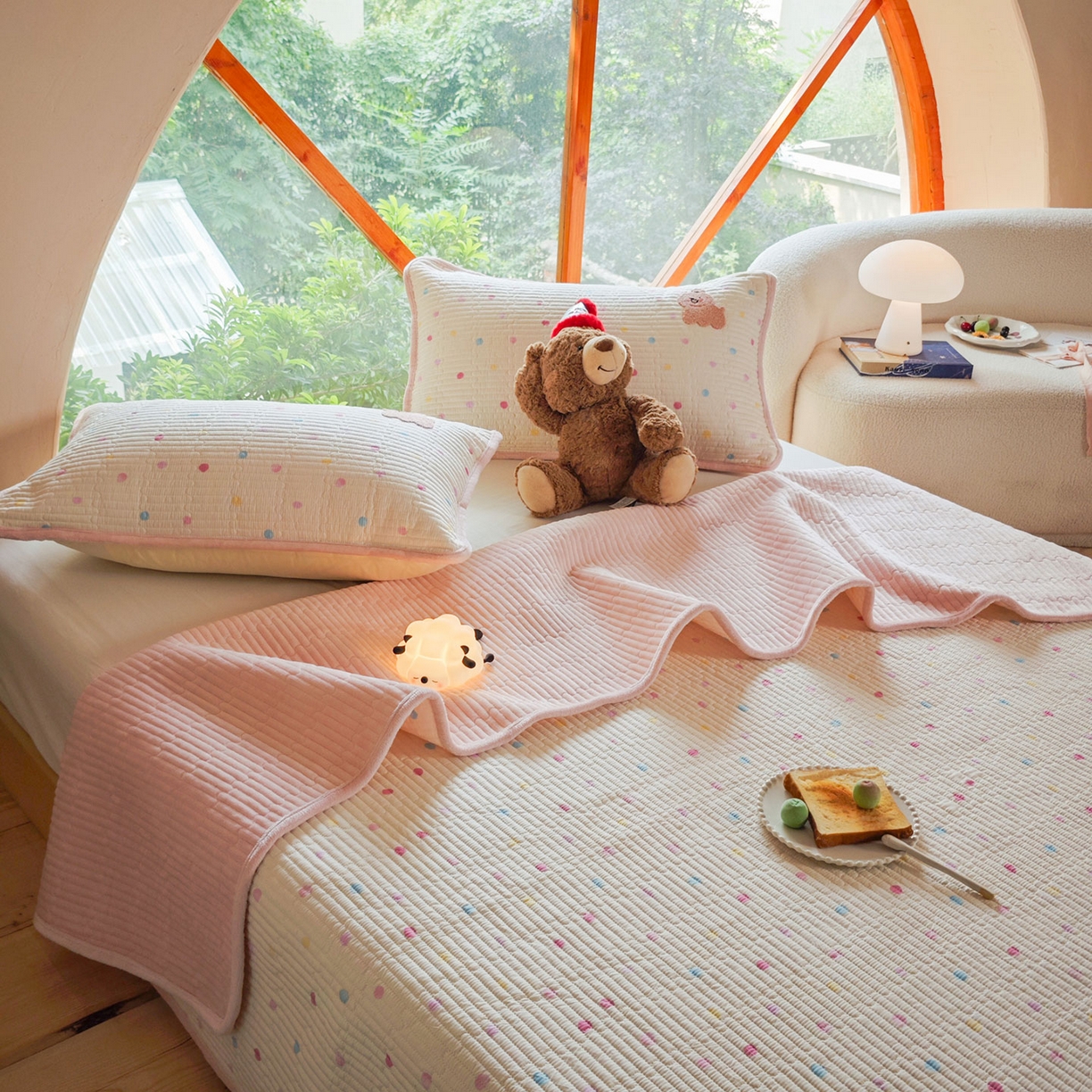 91家纺网 家纺一手货源 找家纺 （总）鑫喜莱家纺 2025新款A版纯棉B版牛奶绒床盖毛巾绣系列单件床褥垫软床垫床盖