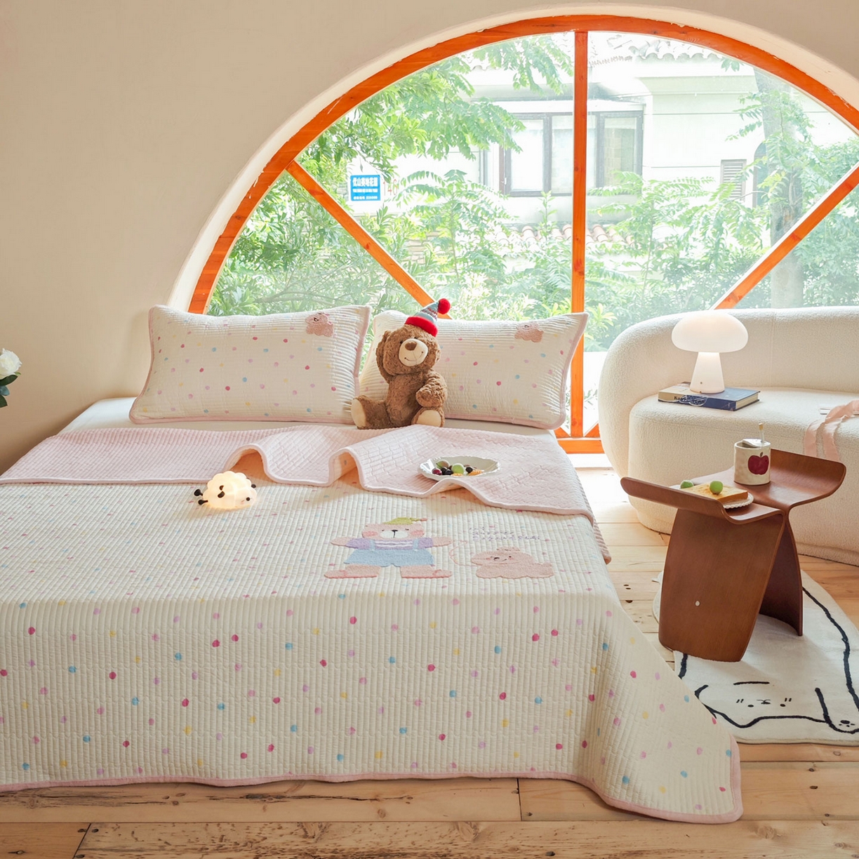 91家纺网 家纺一手货源 找家纺 鑫喜莱家纺 2025新款A版纯棉B版牛奶绒床盖毛巾绣系列单件床褥垫软床垫床盖 卡米熊和伙伴