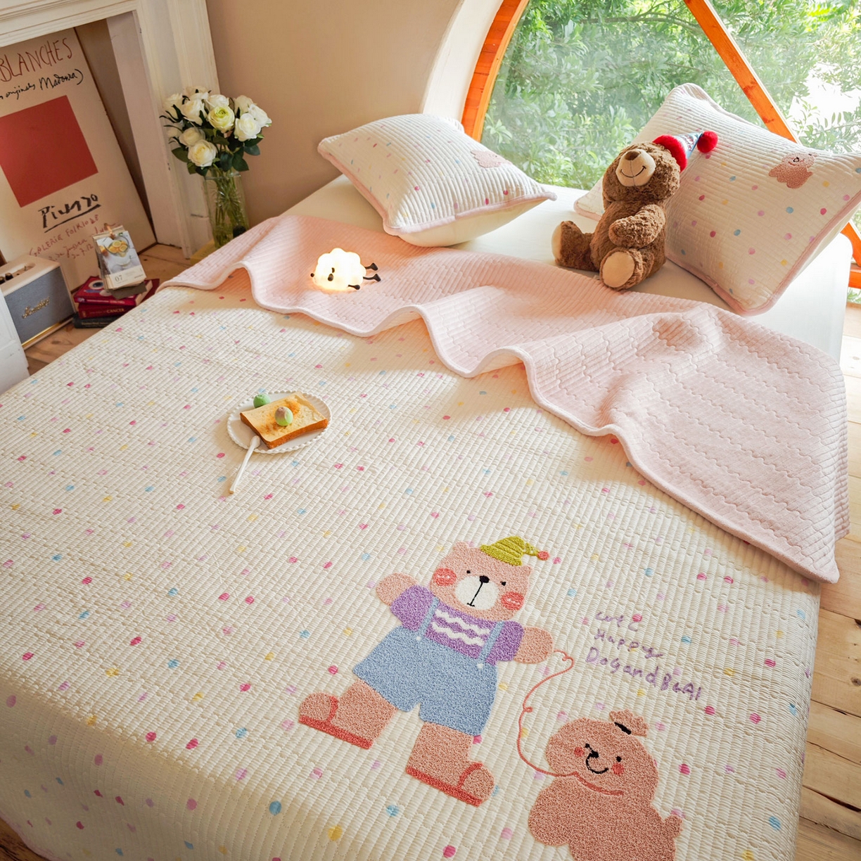 91家纺网 家纺一手货源 找家纺 （总）鑫喜莱家纺 2025新款A版纯棉B版牛奶绒床盖毛巾绣系列单件床褥垫软床垫床盖